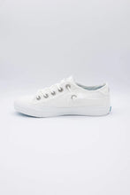 Load image into Gallery viewer, Tina Sneakers - White
