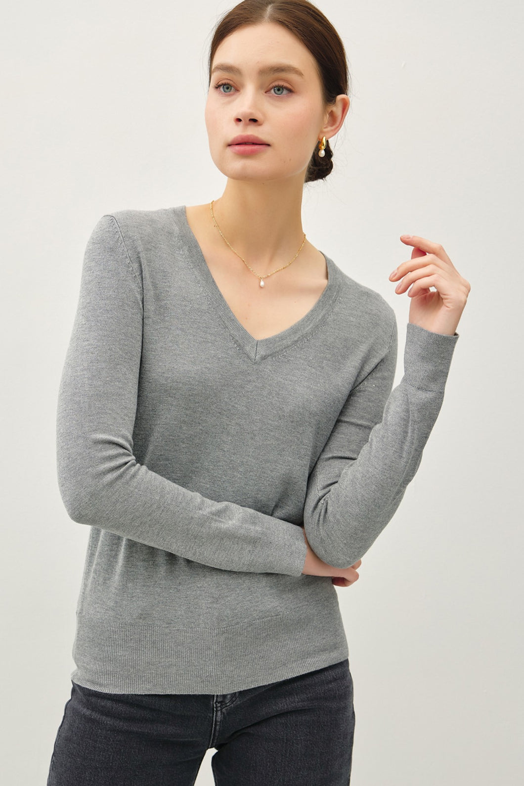 v neck light knit - Heather Grey