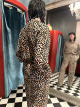 Load image into Gallery viewer, Leopard soft pullover - Leopard
